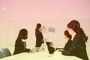 谷歌Pixel手机“AtaGlance”功能开始显示“拼车”状态更新